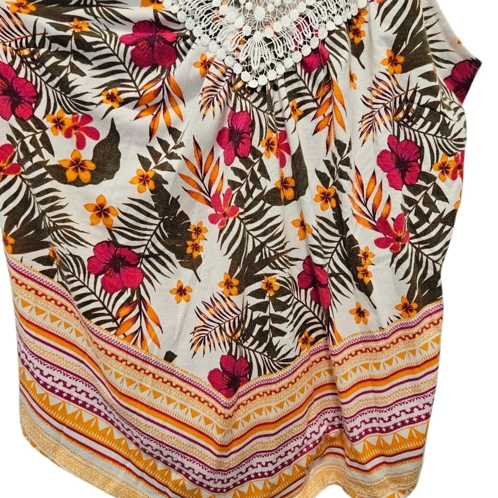 Cato Floral and striped crochet lace tie back sleeves top - Picture 3 of 7